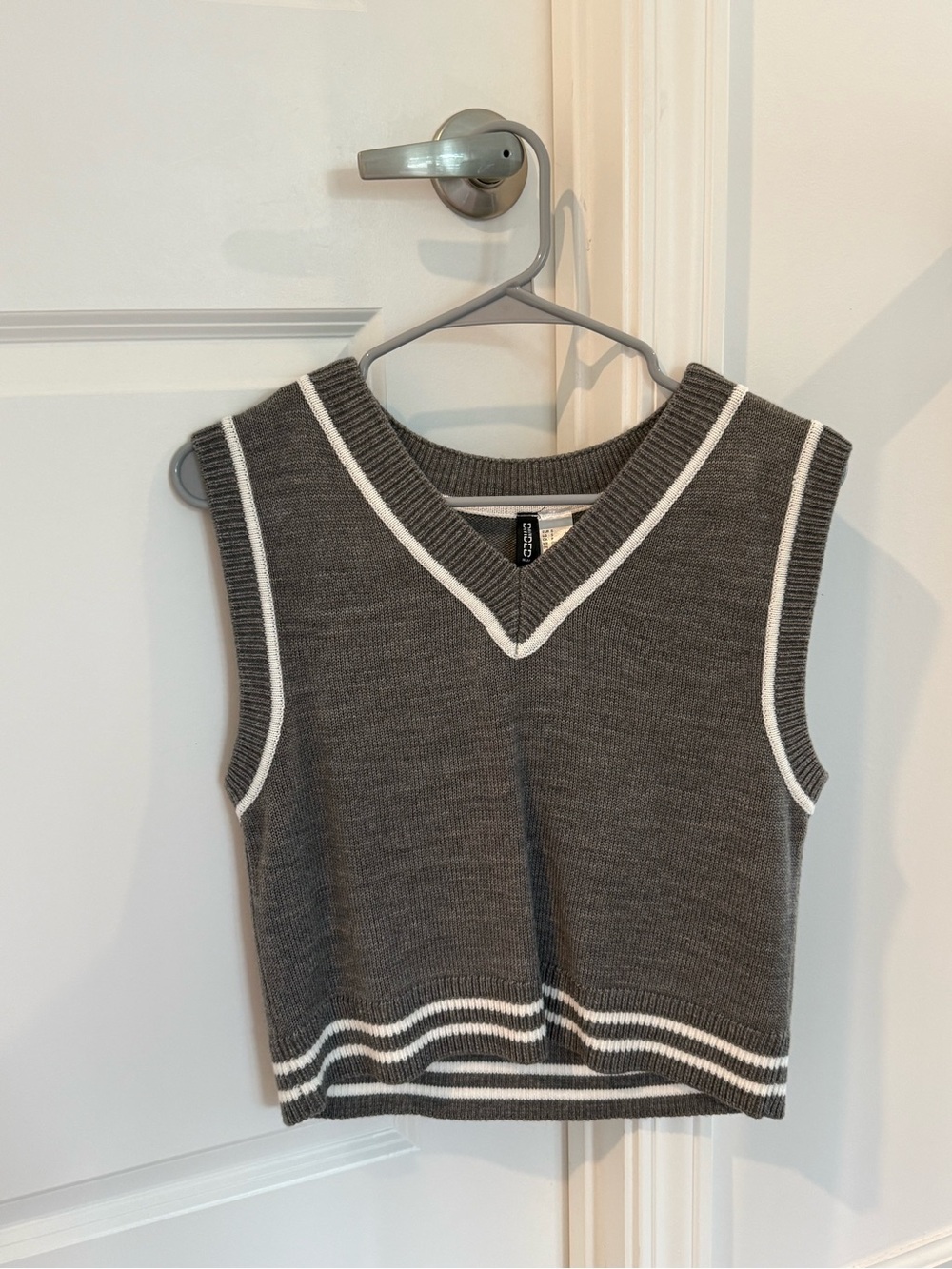 H&M Grey V-Neck Sweater Vest